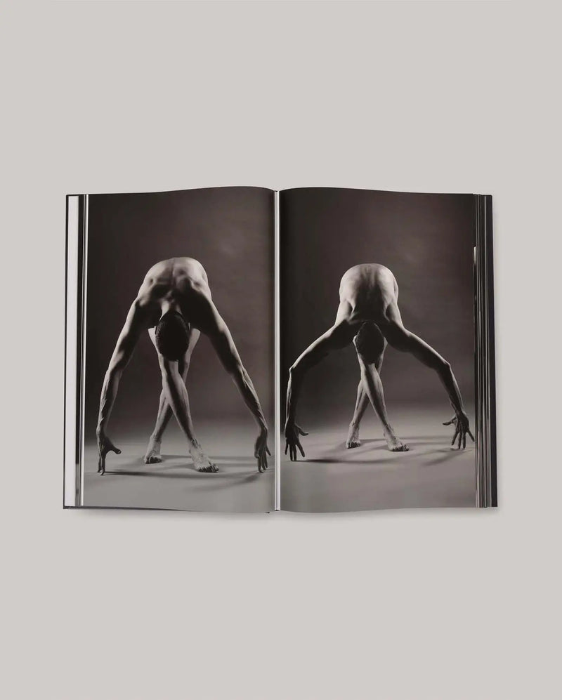 Livre d'art YOGASM par Anka, d'après l'idée d'Hélène Duval YUJ - Maison de pleine conscience