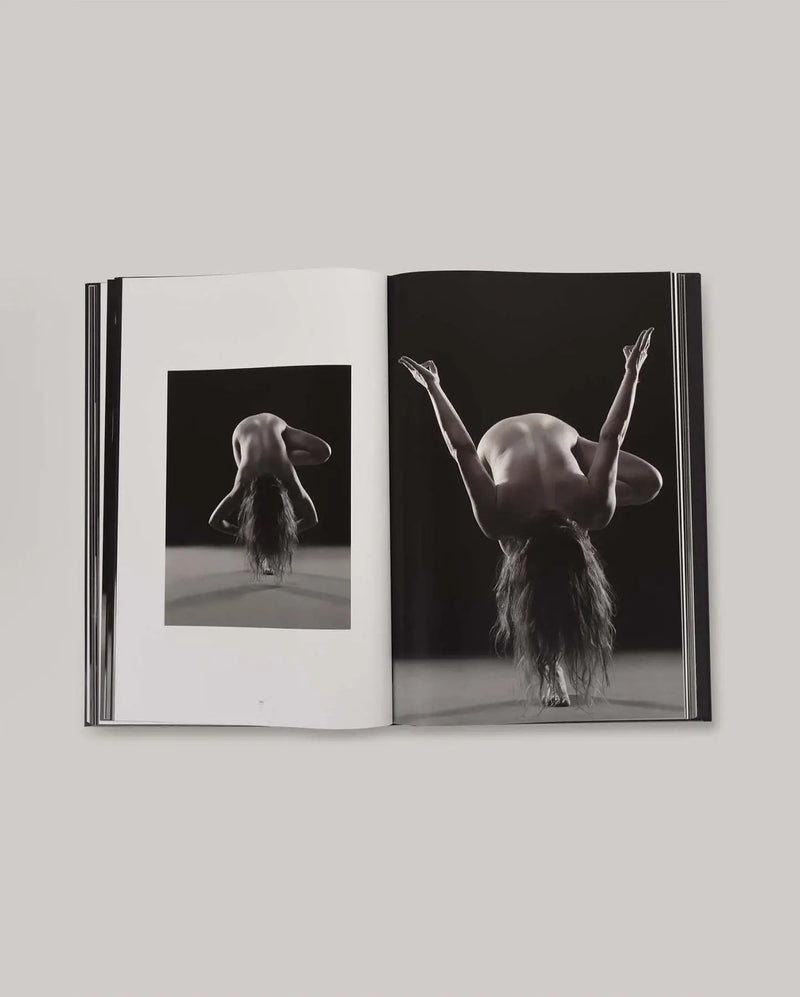 Livre d'art YOGASM par Anka, d'après l'idée d'Hélène Duval YUJ - Maison de pleine conscience