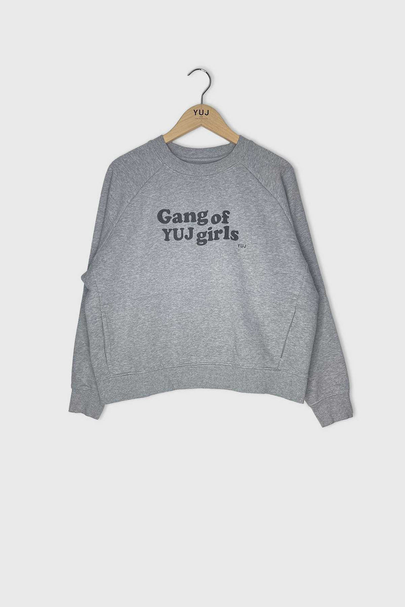 #015 - Sweat GANG of YUJ GIRL gris// Taille S YUJ - Maison de pleine conscience